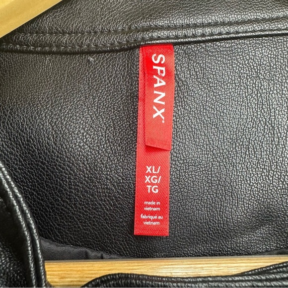 Spanx Leather-Like Black Moto Jacket. Size: XL. NWT. - Picture 10 of 10